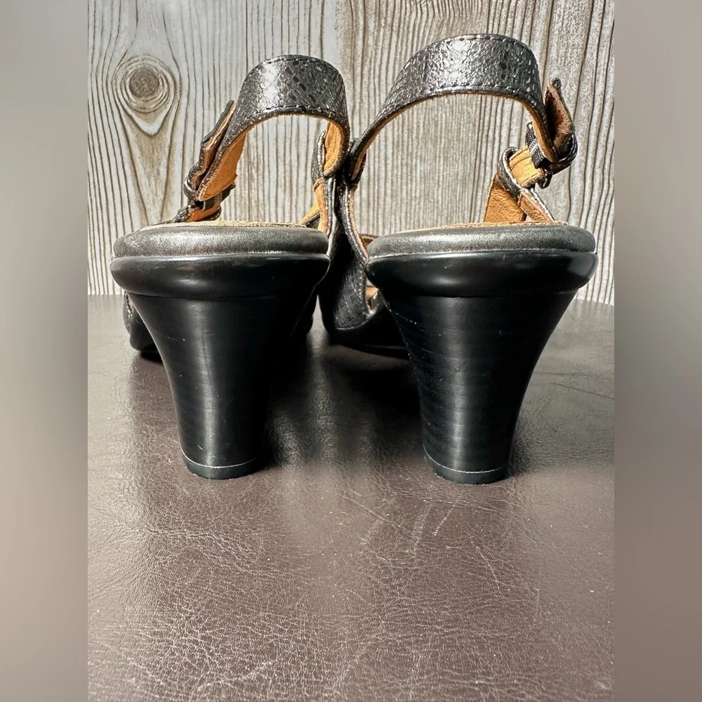 NWOB Söfft Pewter Slingback Heels Sz 11
